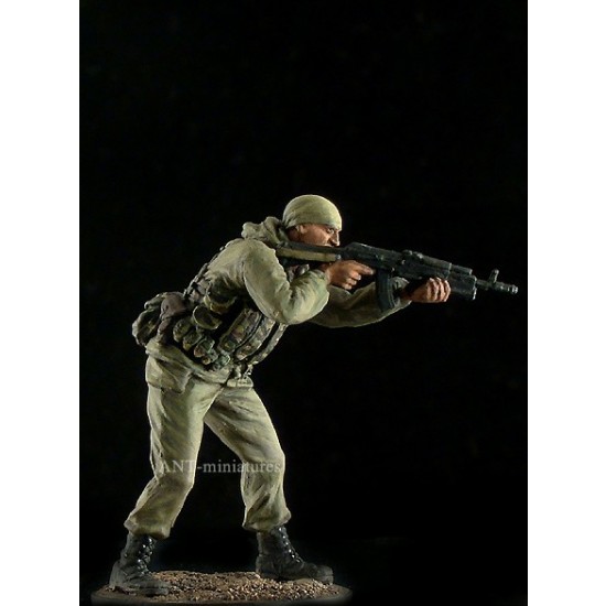 1/35 Russian Special Troops GRU Officer No.2 (1 figure)