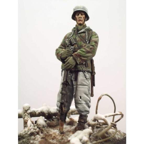 1/35 German Infantryman, Ardennes 1944 (1 figure)