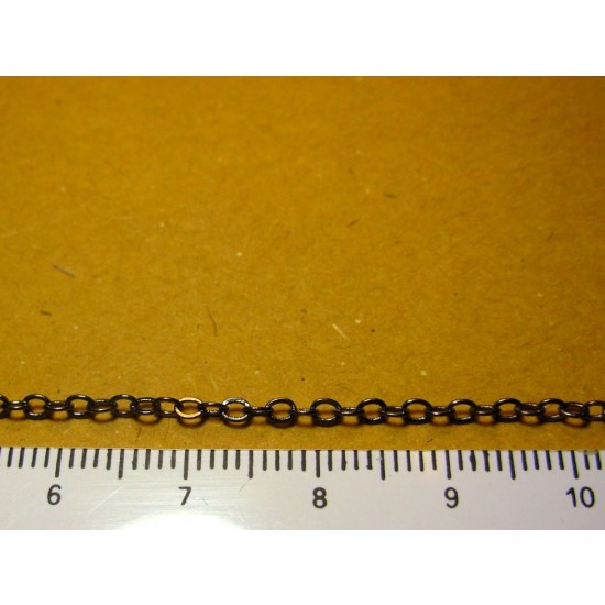 Black Oval Chain (Chain Length: 1 meter; Each Link Size: 2.6mm x 2.0mm x 0.4mm)