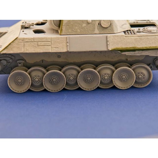 1/35 Germany Panther Tank Burn-Out Road Wheels