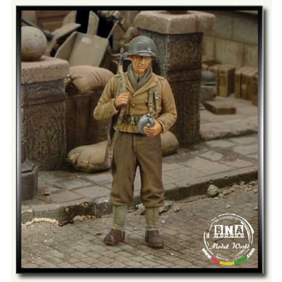 1/35 WWII US Infantry Rifleman with Canteen