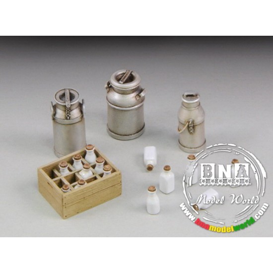 1/35 Milk Bottles with Crates and Churms