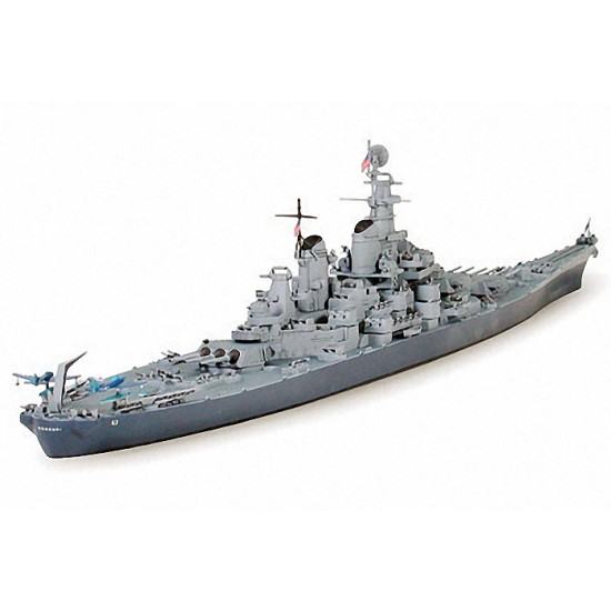 1/700 US Navy Battleship Missouri (1944-45 Version)