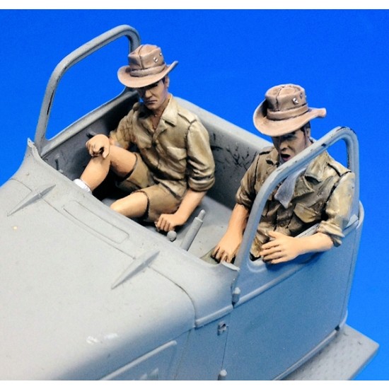 1/35 GMC French Indochina Driver & Passenger (2 Figures)