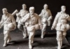 1/35 German Mortar Team Crews Wearing Camo Smocks