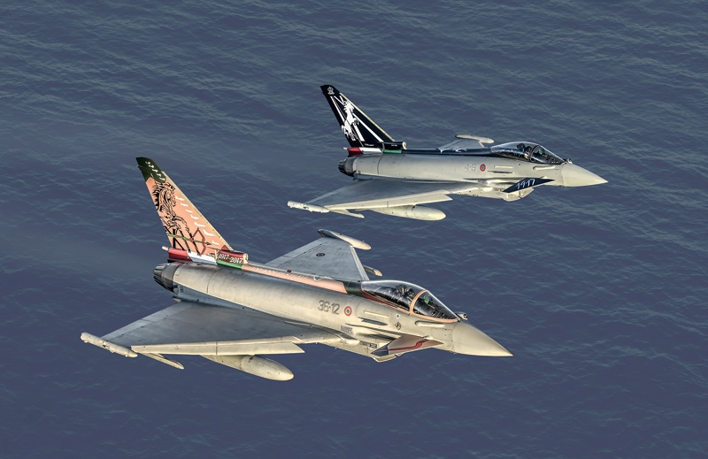 72 EF de 2000 100th Anniv.gruppi Caccia Italeri 510001406 1