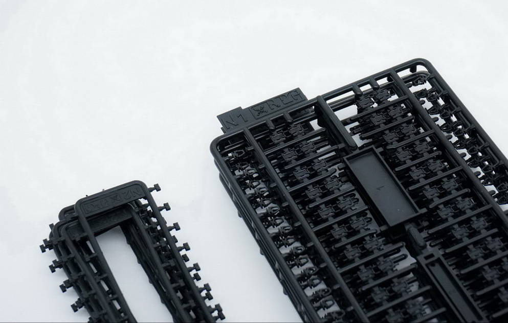 RPG 1/35 Scale Metal Track for T-80 Family Plastic Model Building Kit # 35009 T-90 Family