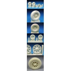 1/32 WWII F4U Corsair / F6F Hellcat Wheels - Plain Tread for Tamiya kits