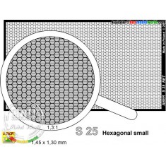 Net with Hexagonal Mesh 1.5mm x 1.4mm (Dimensions: 75mm x 42mm)