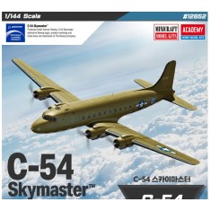 1/144 US Army Air Corps C-54 Skymaster