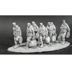 1/32 WWII Avro Lancaster Bomber Crews (7 figures w/accessories)