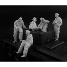 1/35 British Cromwell Crew in Pixie Suits ETO or Korean War Teapot Option (5 figures)