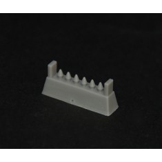 1/32 Early Luftwaffe Antenna Wire Insulators