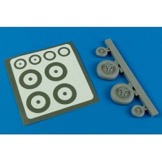 1/48 North-American F-100D Super Sabre Wheels & Paint Masks for Monogram / Trumpeter kits 