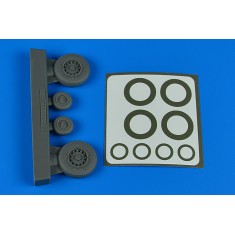 1/48 Northrop Grumman E-2 Hawkeye/C-2 Greyhound Wheels & Masking for Kinetic kits