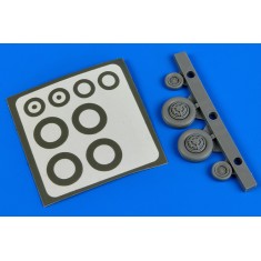 1/72 F-100C/F-100D Super Sabre Wheels & Paint Masks for Seca, Italeri, Trumpeter