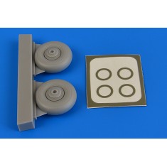 1/72 Bristol Beaufighter Wheels and Paint Masks for Airfix kit