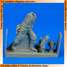 1/32 WWII R.A.F. Fighter Pilot (1 figure)