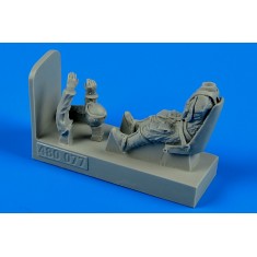 1/48 WWII German Luftwaffe Pilot with Seat for Messerschmitt Bf-109E