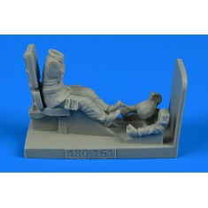 1/48 Modern British Army Driver for BAE Warrior for Airfix kit