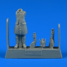 1/48 WWI Royal Flying Corps (RFC) Pilot with Map 