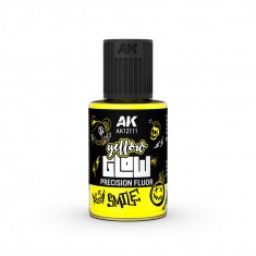Yellow Glow Precision Fluor Enamel Effect (30ml, Matt)