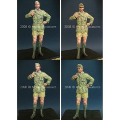 1/35 German DAK Panzer Crew #1 (1 figure)