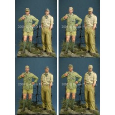1/35 German DAK Panzer Crew Set (2 figures)