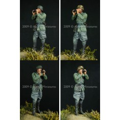 1/35 German Infantry Officer (1 figure)