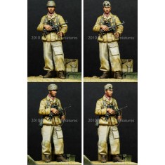 1/35 German DAK Fallschirmjager (1 figure)