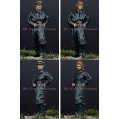 1/35 Russian AFV Crew 1944-1945 #1 (1 figure)