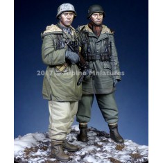 1/35 WSS Grenadiers at Kharkov Set (2 figures, each w/2 different heads)