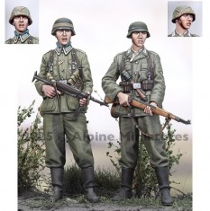 1/35 German Grenadier Set (2 figures)