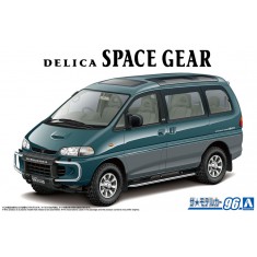 1/24 Mitsubishi Pe8W Delica Space Gear '96