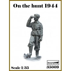 1/35 On the Hunt - WWII German Panzer Crewman