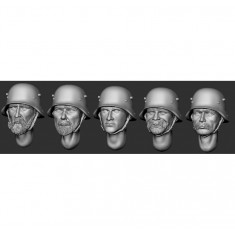 1/35 WWI German Soldiers In Helmets