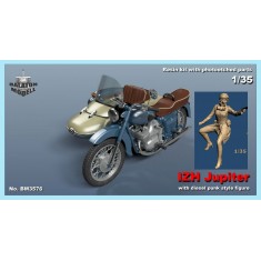 1/35 IZH Jupiter Motorcycle with Female Dieselpunk Style Figure