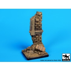1/35 House Ruin Wall Base (50mm x 50 mm)