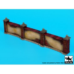 1/35 Wall (24cm Long)