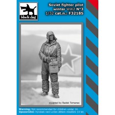 1/32 WWII Soviet Fighter Pilot Winter Vol.3
