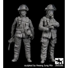 1/35 Firemen Set No.1 (2 figures)