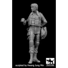 1/35 Israeli Female Soldier No.3 (1 figure)