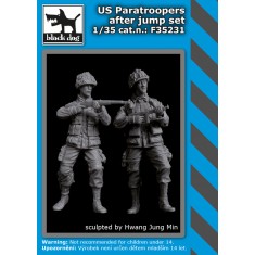 1/35 US Paratroopers After Jump Set (2 figures)