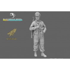 1/16 WWII German Fallschirmjager Reconnaissance Officer Figure