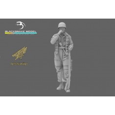 1/16 WWII German Fallschirmjager Sniper Figure