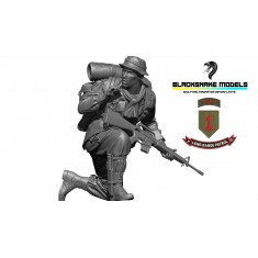 1/16 Vietnam US 1st Infantry Division LRRP Soldier Whisper Figure