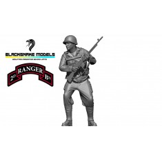 1/16 WWII US 2nd Ranger Battalion Attacking Soldier Figure