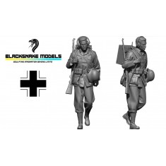 1/16 WWII German Wehrmacht Radio Operator #07