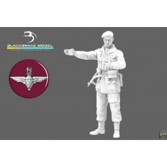1/48 WWII British Red Devils Airborne Commando Team Leader Figure