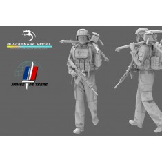 1/48 Modern French MAG58 Tripod and Spare Barrel Bearer #13
